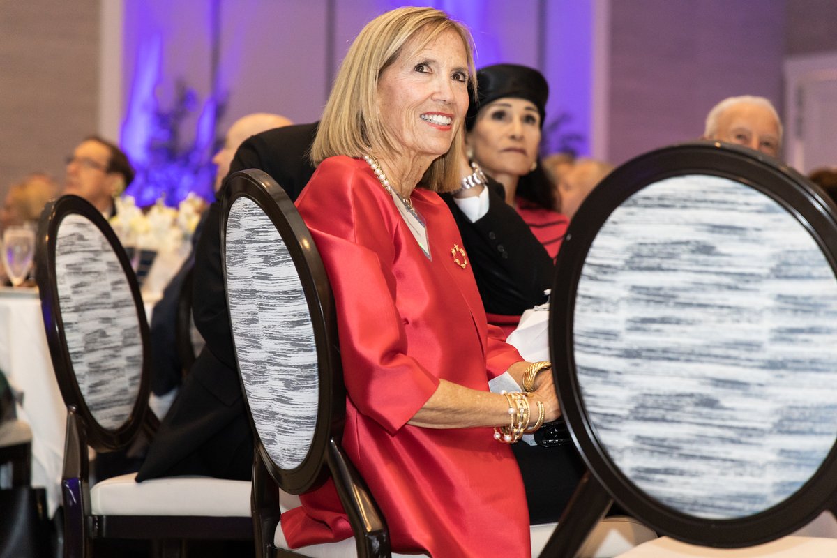 Holy Cross Health tweet media