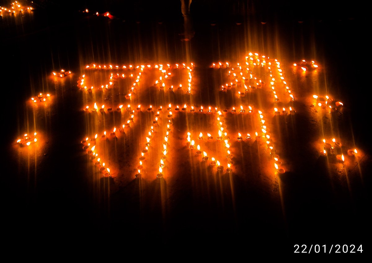 SubhamKumarIn's tweet image. Elated to have Celebrated the return of Shri #RAM at MAA KAMAKHYA TEMPLE. Seeking Blessings for all and lit diyas on this auspicious occasion 🪔🚩🌺

#JaiShriRam  #JaiMaaKamakhya