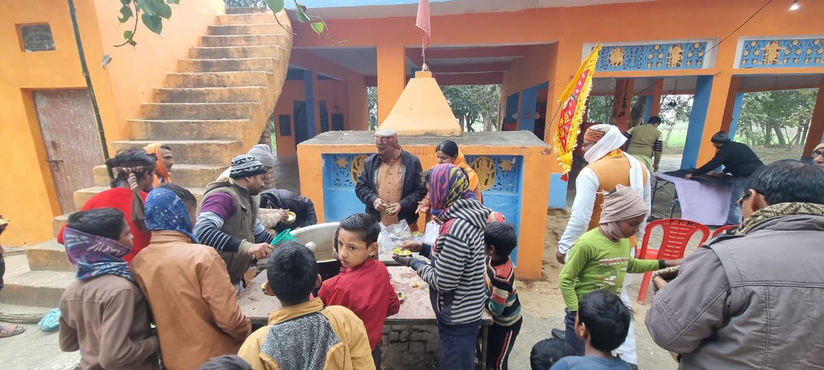 प्रभु राम लला के प्राण प्रतिष्ठा के पावन अवसर पर    धमवा में स्थित त्यागी बाबा कुटी में आयोजित कार्यक्रमों में सम्मिलित होकर प्रभु श्रीराम के प्राण प्रतिष्ठा को लाइव के मध्य से देखकर आज खुद को धन्य महसूस कर हूँ 
जय श्री राम