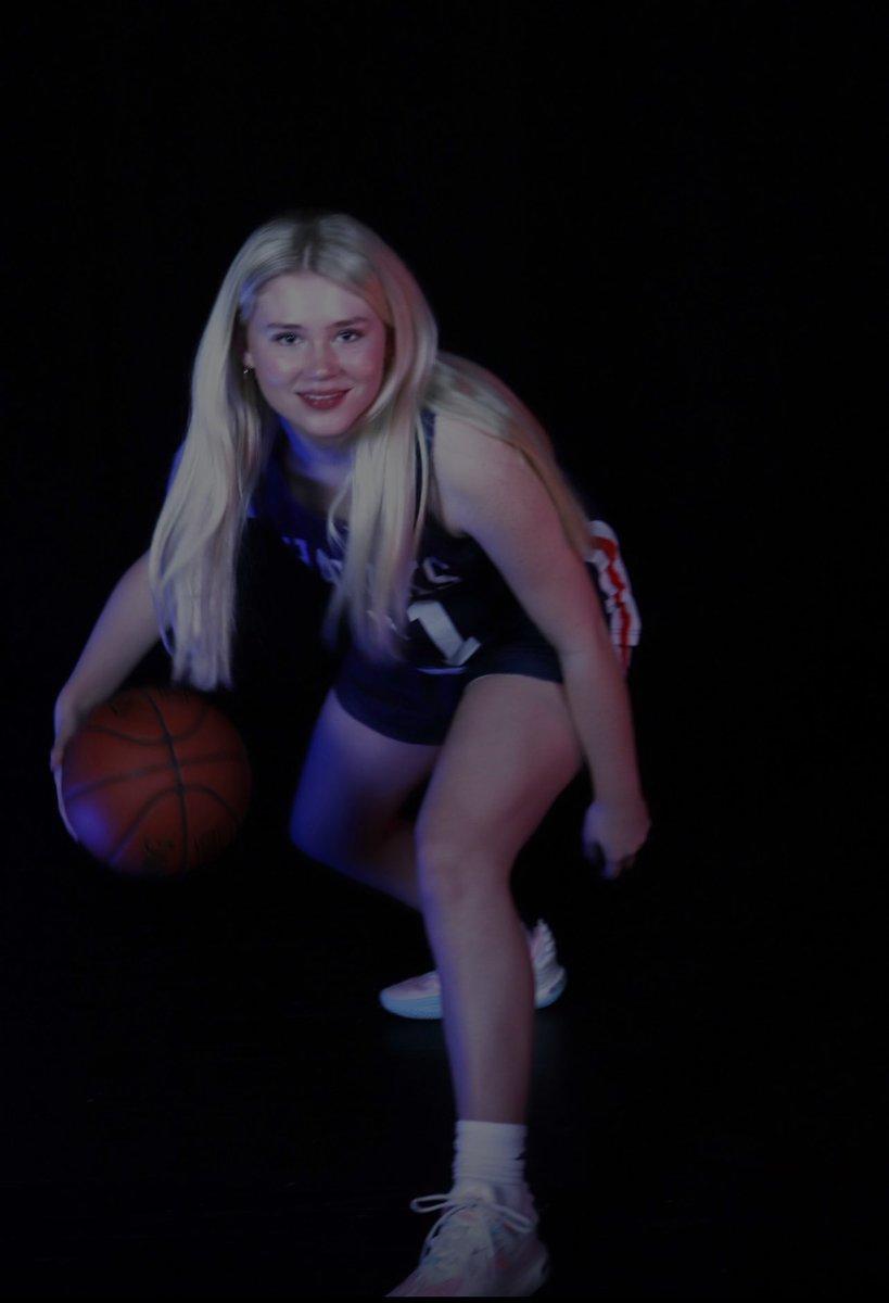 OELadyHawksGBB's tweet photo. Congratulations to Mia Veatch for being selected to the Colby Orange and Black Classic academic all tournament team! Thank you for all your hard work on the court and in the classroom Mia! @OEastAthletics @ladyhawksball https://t.co/CKl6PnRq5j