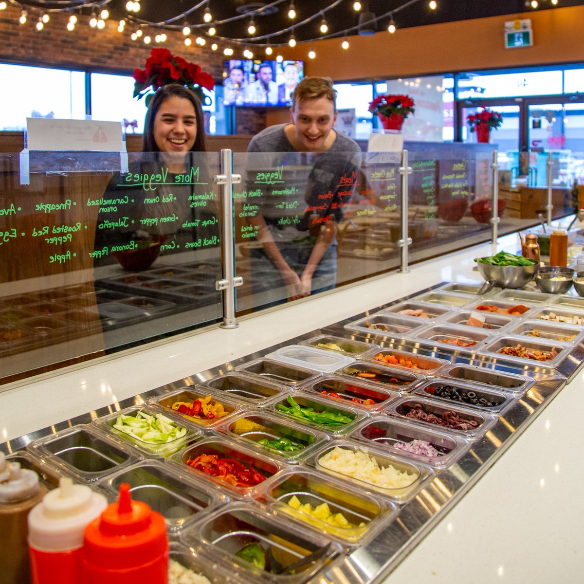 Firecrustpizza's tweet photo. Customize your pizza, pasta or salad with our huge list of topping options!
.
.
.
.
#firecrust #custompizza #customsalad #custompasta #premiumtoppings #neapolitanpizza #ilovepizza #bestpizza #instagood #pizzalove #yummy #foodie #amazing #wherevancouver https://t.co/NMamgMS31h