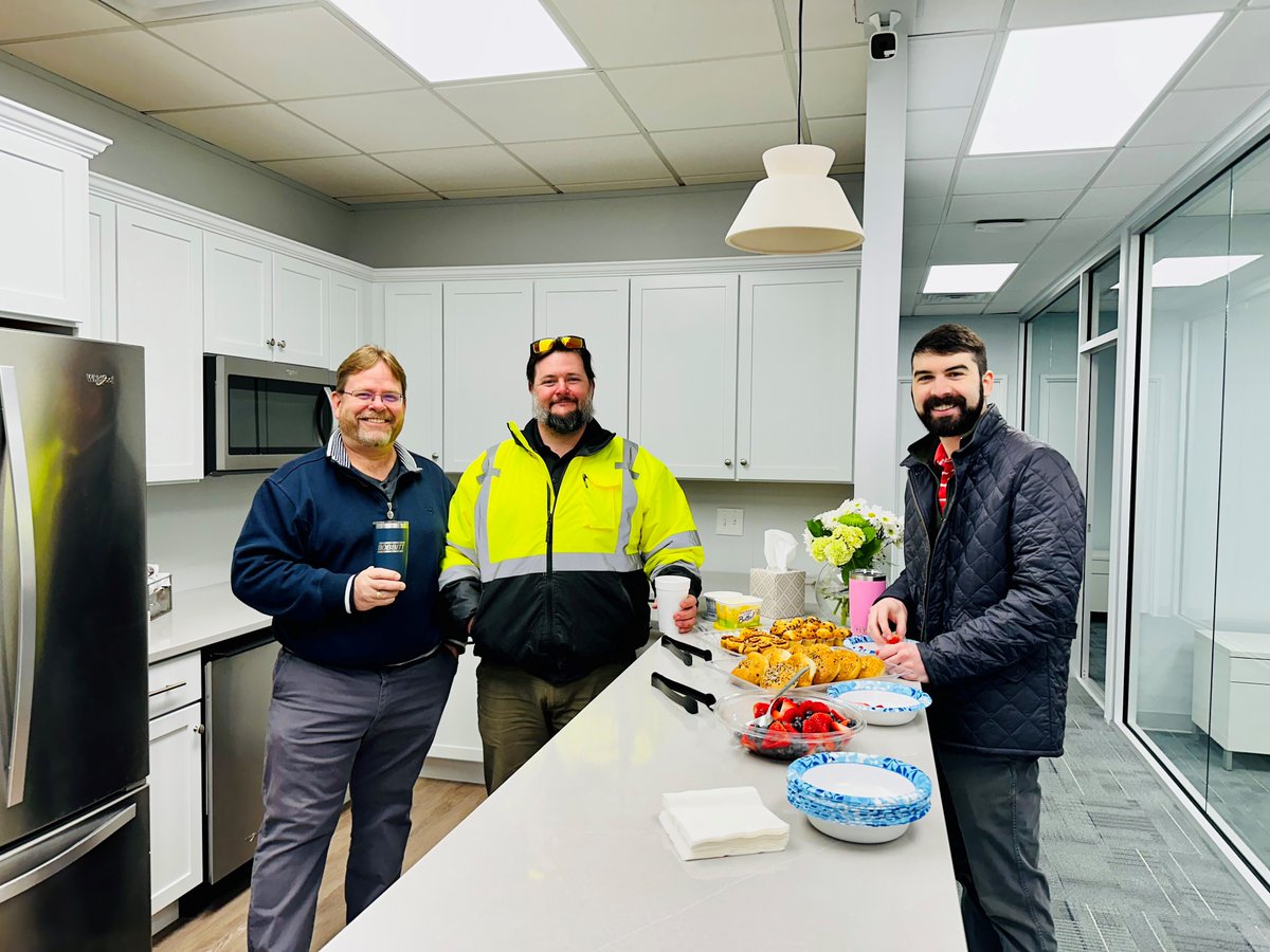 📣 Exciting news! Our Burlington office has expanded to a fresh new suite! This expansion reflects our company's continuous growth, and we are eager to see where it takes us in 2024.