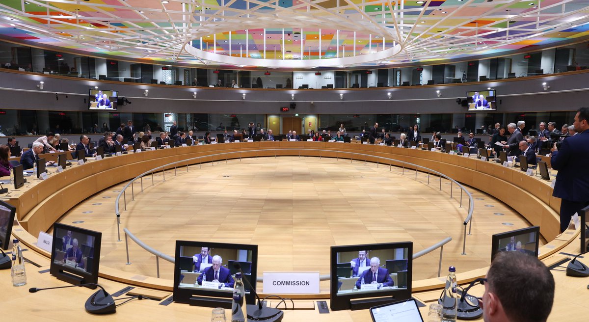 Xavier_Bettel's tweet photo. I welcome today’s opportunity at the #FAC to hold separate discussions with our counterparts from 🇮🇱🇵🇸🇪🇬����🇦🇯🇴 and to exchange views on prospects for peace. 

Considering the humanitarian situation in Gaza, one thing is clear: the first priority must be an immediate #ceasefire. https://t.co/gh65eG2jEa
