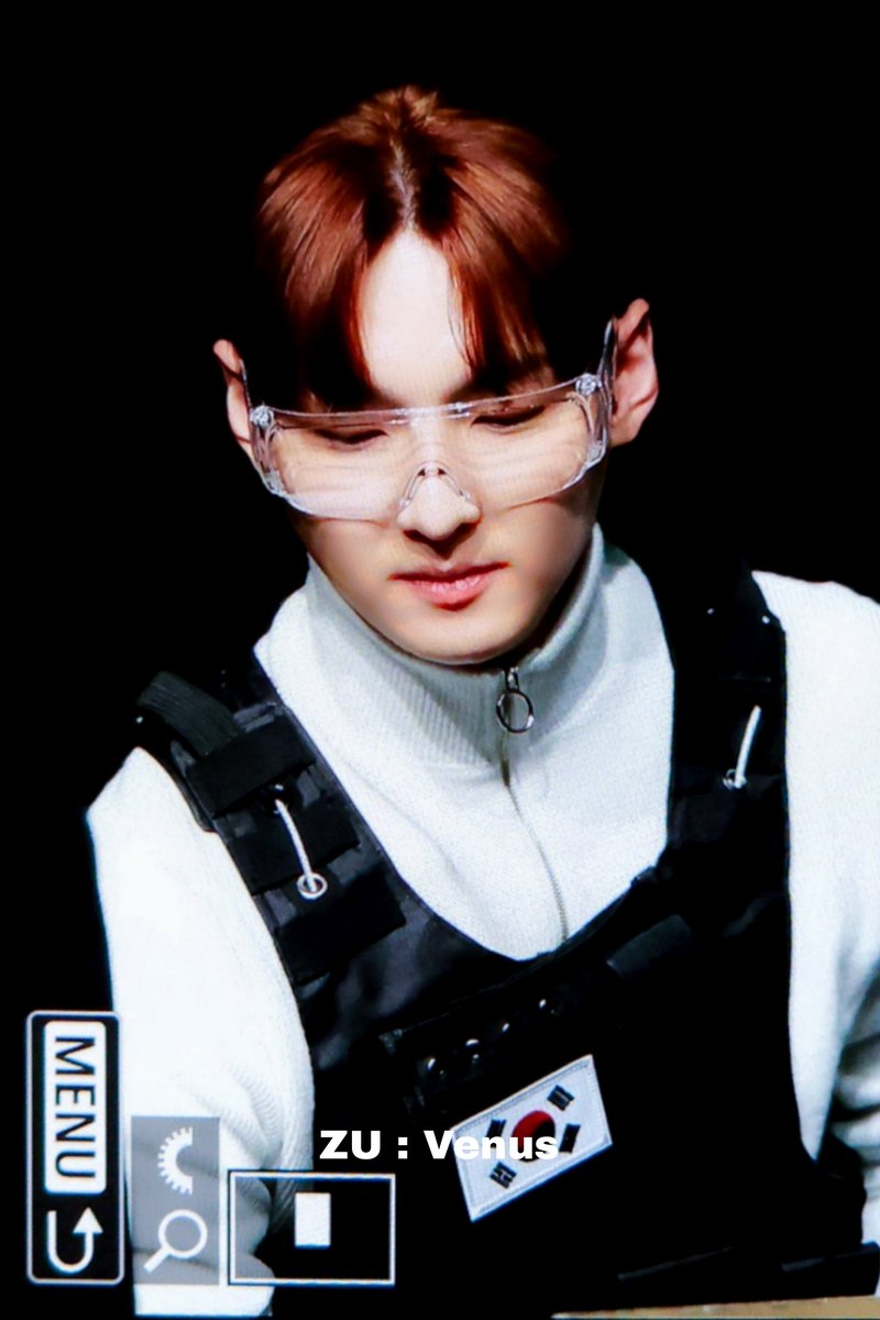 zu_venus0704's tweet photo. 240122 사웨 대면
🔫🔫

#주호 #백주호 #ZUHO #SF9 @SF9official https://t.co/xMdf8qsw2X