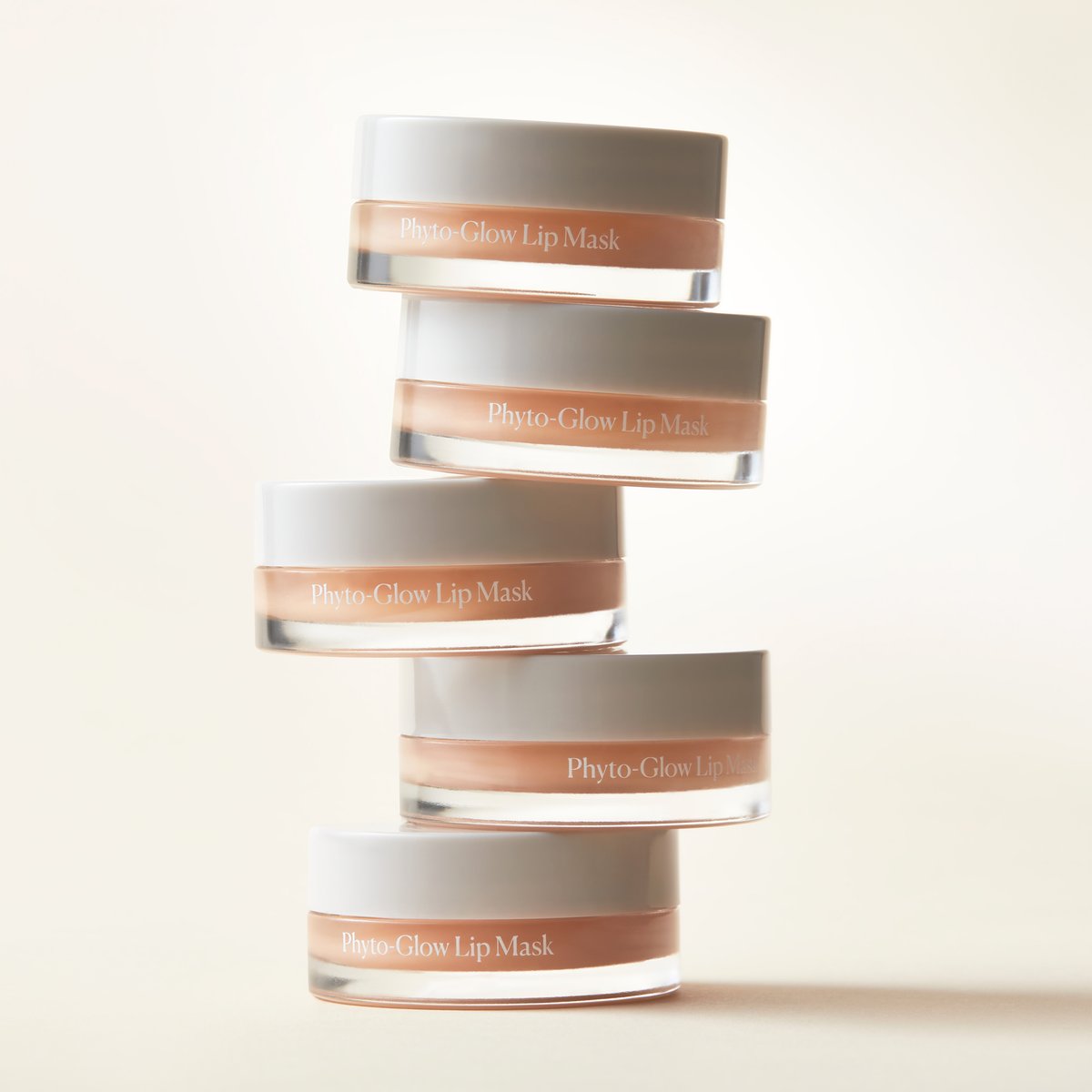 Say goodbye to dry, chapped lips this winter. ❄️ Key ingredients in our new Phyto-Glow Lip Mask:

✨ Shea & Capuaçu Butter
✨ Avocado & Jojoba Oil
✨ Kukui Nut Oil
✨ Stearyl Glycyrrhetinate

Only available at Naturium.com: bit.ly/4aWMPZs