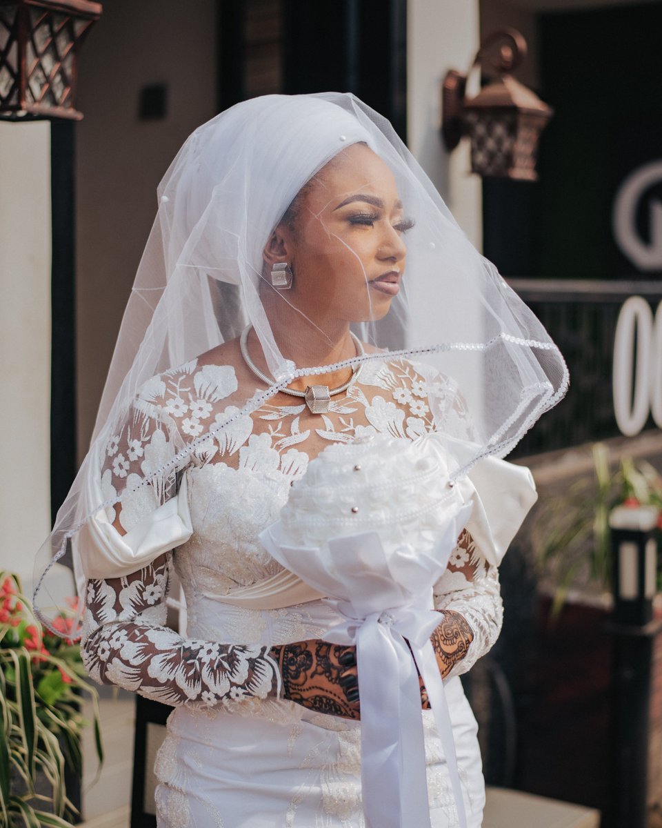 batundepictures's tweet photo. I photographed muniq and Ahmed during their Nikah in Auchi.
simple &amp; sweet🩷.

📸: @batundepicture https://t.co/kX2jCLRmJk