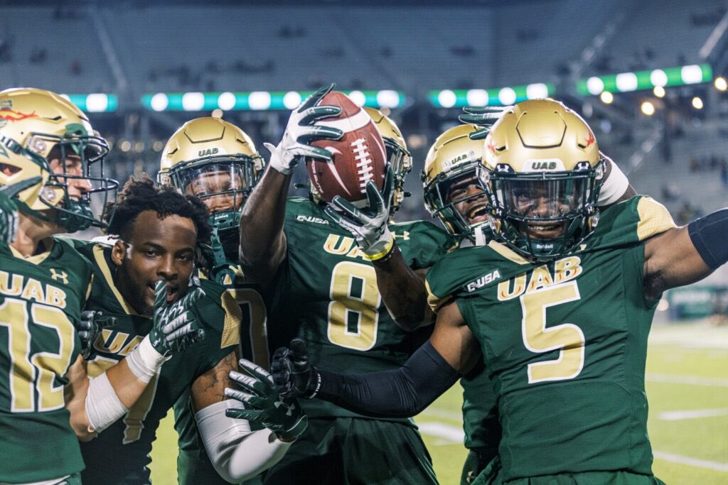 Westen Ard (@westard9) on Twitter photo After a great conversation with <a href="/CoachM_Patrick/">M. Patrick</a> I am blessed to receive my first offer from the University of Birmingham at Alabama!!๐<a href="/CoachEdwards10/">Jeremy Edwards</a> <a href="/Coach_Lee4123/">Michael Lee</a> <a href="/CoachSing18/">Jordan Singletary</a> <a href="/Ztaisler/">Zach Taisler</a> <a href="/CoachDollar/">Sam Dollar</a> <a href="/BearDownHOCO/">HOCO FOOTBALL</a> <a href="/UAB_Athletics/">UAB Athletics</a> <a href="/UAB_FB/">UAB Football</a> <a href="/RecruitGeorgia/">Recruit Georgia</a> <a href="/ChadSimmons_/">ChadSimmons</a> <a href="/On3sports/">On3</a> After a great conversation with <a href="/CoachM_Patrick/">M. Patrick</a> I am blessed to receive my first offer from the University of Birmingham at Alabama!!๐<a href="/CoachEdwards10/">Jeremy Edwards</a> <a href="/Coach_Lee4123/">Michael Lee</a> <a href="/CoachSing18/">Jordan Singletary</a> <a href="/Ztaisler/">Zach Taisler</a> <a href="/CoachDollar/">Sam Dollar</a> <a href="/BearDownHOCO/">HOCO FOOTBALL</a> <a href="/UAB_Athletics/">UAB Athletics</a> <a href="/UAB_FB/">UAB Football</a> <a href="/RecruitGeorgia/">Recruit Georgia</a> <a href="/ChadSimmons_/">ChadSimmons</a> <a href="/On3sports/">On3</a>