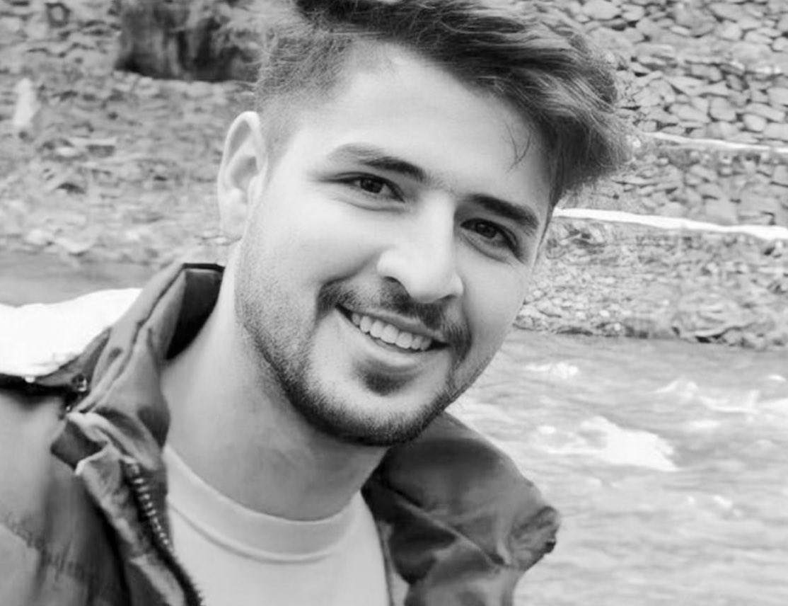 emilyshar1's tweet image. The lawyer of #MohammadGhobadlou, Amir Raesian, has announced that the Islamic regime in Iran has scheduled to execute Mohammad tomorrow, January 23, 2024.

Mohammad is an innocent 22 year old man. Please be his voice, if this was your brother or son, you would want the same.