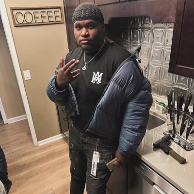 zokampmeechi's tweet photo. Dont know why they count me out but im on top not stopping now https://t.co/3qqNKwLVFq