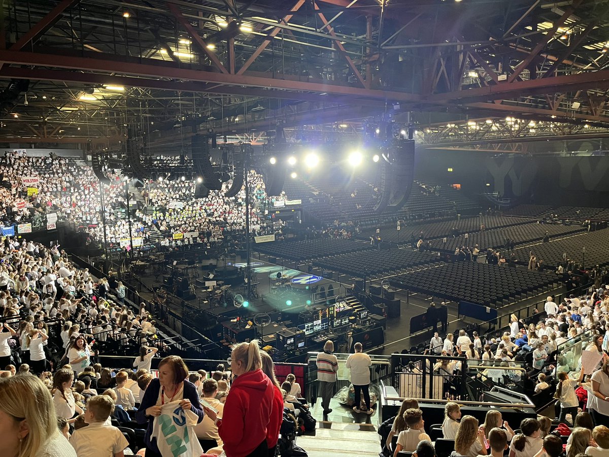 MrsClarkeKMPA's tweet photo. We are all set and ready for Young Voices in Birmingham!!! #letsgetsinging @kestrelmead https://t.co/xfcXJM1l0j