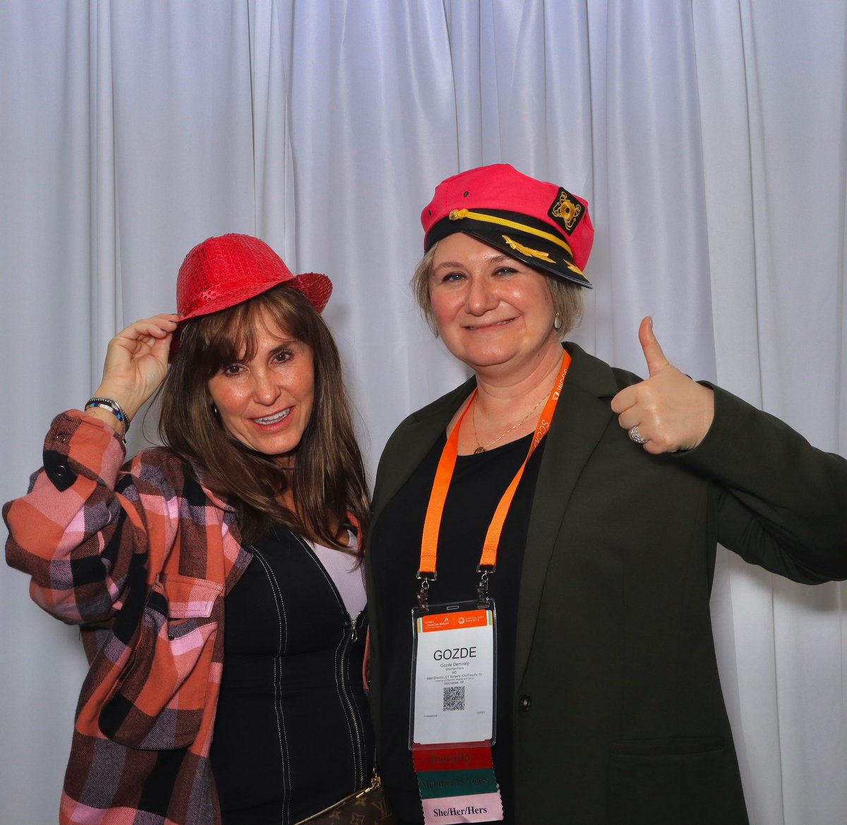 SCCM_Anesth's tweet photo. Shout to the Anesthesiology Section Steering Committee and Reception Planning subcommittee co chairs (@GzDmrlp and Dr.Suzanne Bennet) for organizing a fantastic reception at SCCM 
🎈🥳🎉
@KhannaAshishCCM @LupeiMonica @shahlasi @tbenjaco @slthomps12 https://t.co/tGYMl5eUBA