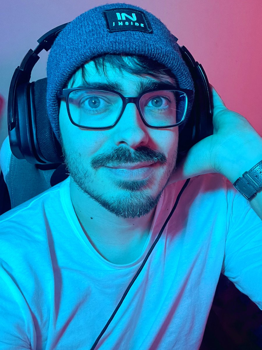 OnaSintetica's tweet photo. 🟣 EN DIRECTE

Sintètiques! Heu tingut un mal dilluns? Aquí estem per fer-li un gir de 175 graus! (La perfecció no existeix però ho intentem!)

Ens passem avui Black Mesa? Ho veiem!

A banda: Anunci properament i us ensenyo el meu nou teclat @SteelSeries!

https://t.co/Hzycm2z995 https://t.co/DypV0FIw31