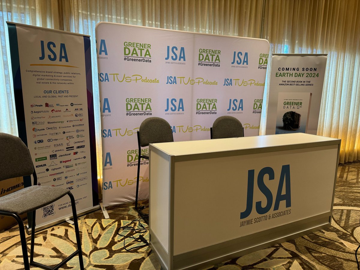 telecompr's tweet image. 📸 Behind the Scenes at #PTC24! Featured on #JSATV, @joao_pmlima discusses the impact of AI on network infrastructure with special guests @jeffreyabarber, Mark Cooper, and @QuadStack.
View the discussion here: linkedin.com/events/jsatvli…
#digitalinfrastructure #GreenerData #AI