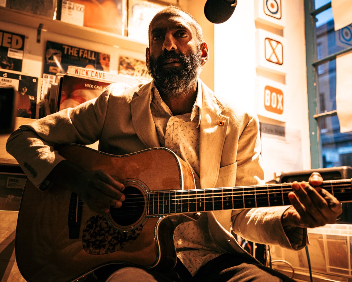 Raymond Davies tweet media