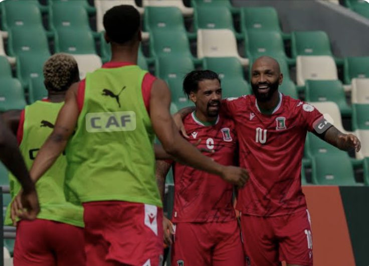 chizzybahd's tweet image. Just In‼️
Congratulations to the Equatorial Guinea’s Nzalang Nacional on their qualification to the AFCON round of 16 ‼️🤯

#football #SoccerHeadlines #everythingfootball #McDonaldTalksFootball #AFCON2023 #AFCON2024 #EquatorialGuinea #nigeriaandguinea