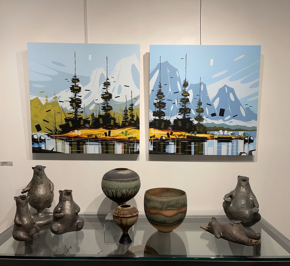 MatticksGallery's tweet photo. NEW ARRIVALS from Alvin Ray. These original acrylic paintings on a gallery wood panel are now available in The Gallery or online https://t.co/Fmw72s35t9 and qualify for *free shipping

Whispers Point 24" X 24"
Ambrosia Shores 24" X 24" https://t.co/aSgpecCmBX