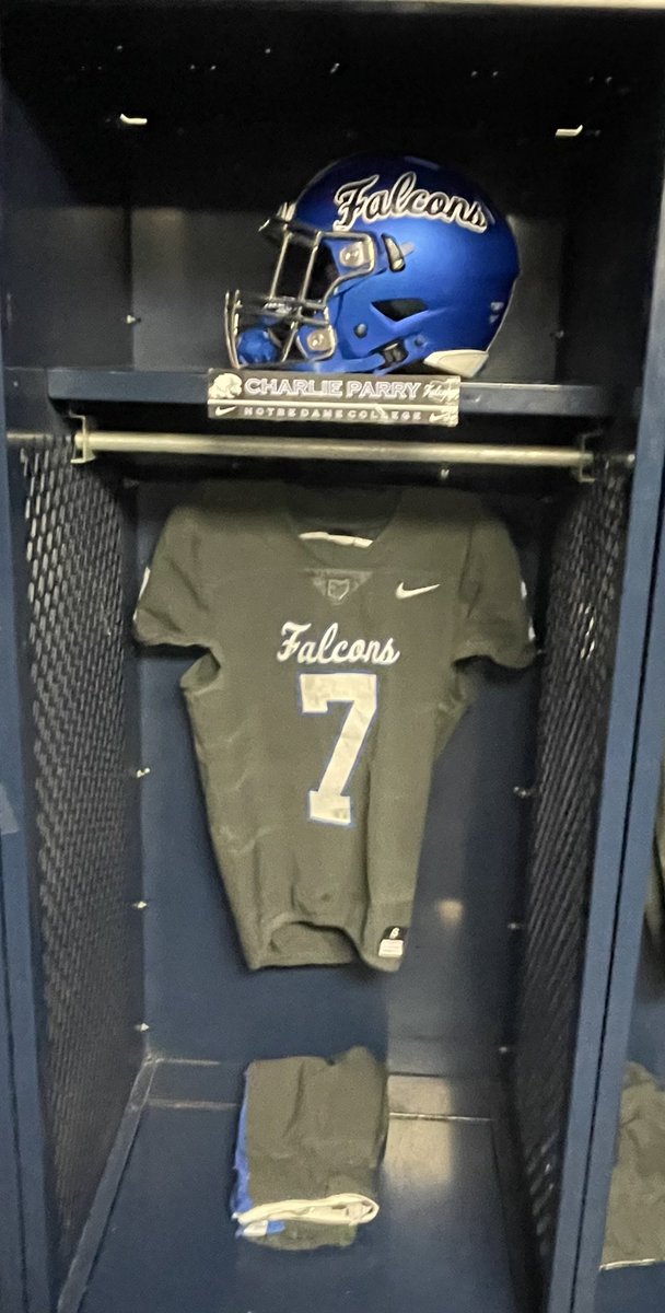 Great visit and talk with @NDC_CoachMack. Thanks Coach!

#BLESSED