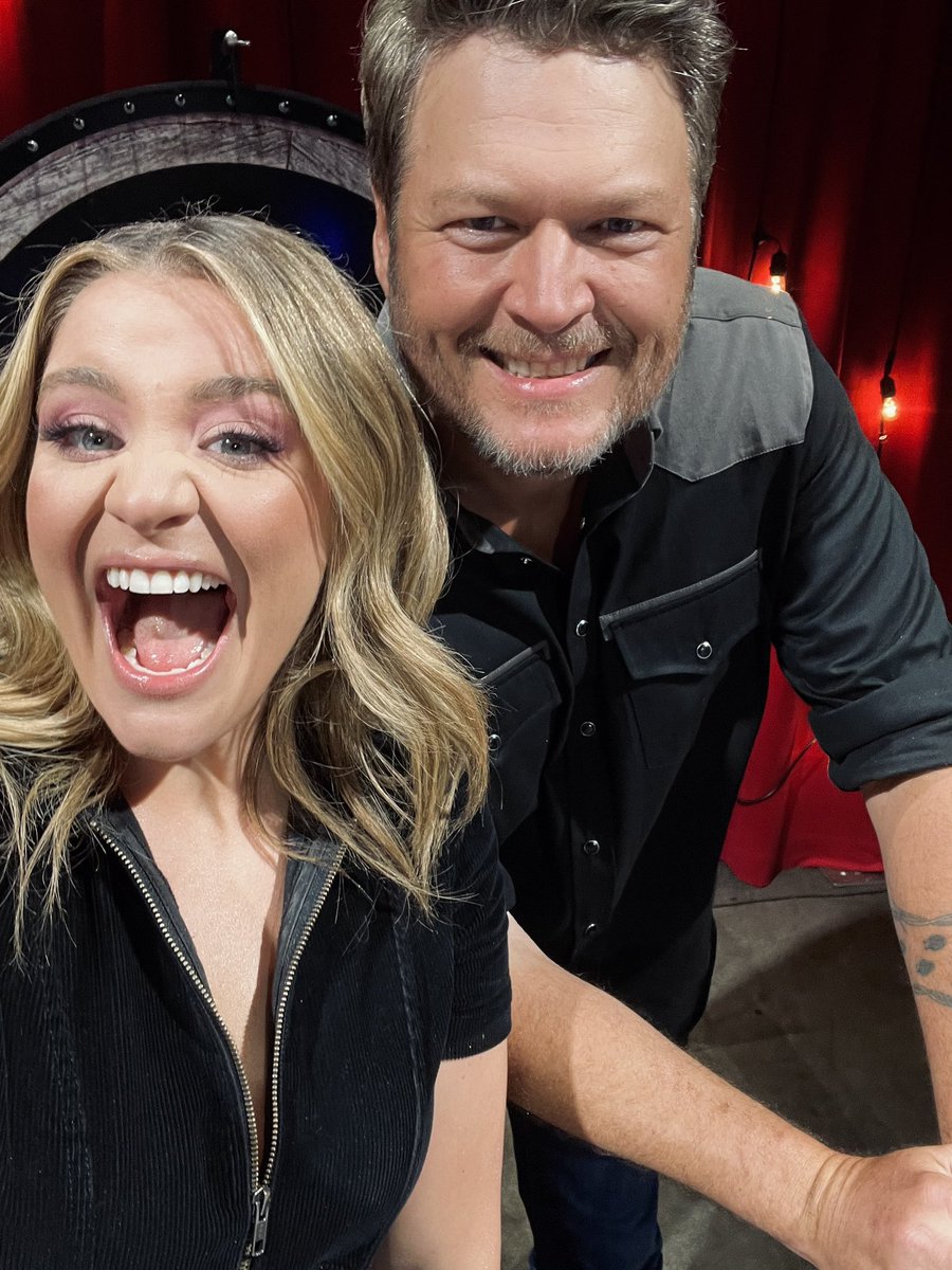 Blake Shelton (@blakeshelton) on Twitter photo Playing against my buddy <a href="/Lauren_Alaina/">Lauren Alaina</a> tonight on the <a href="/BarmageddonUSA/">Barmageddon</a> season finale.. y'all don't miss it! Tune-in! #Barmageddon Playing against my buddy <a href="/Lauren_Alaina/">Lauren Alaina</a> tonight on the <a href="/BarmageddonUSA/">Barmageddon</a> season finale.. y'all don't miss it! Tune-in! #Barmageddon