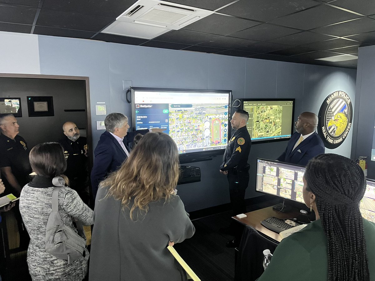 AAguilarMPD's tweet photo. Last week, @MiamiPD hosted the @NIST #LawEnforcement Subcommittee for the National #ArtificialIntelligence Advisory Committee (NAIAC-LE) for their January meeting and for a tour and overview of MPD’s #CrimeGunIntelligenceCenter, #RealTimeCrimeCenter, and #drone program. https://t.co/dIMpw5ZaXH