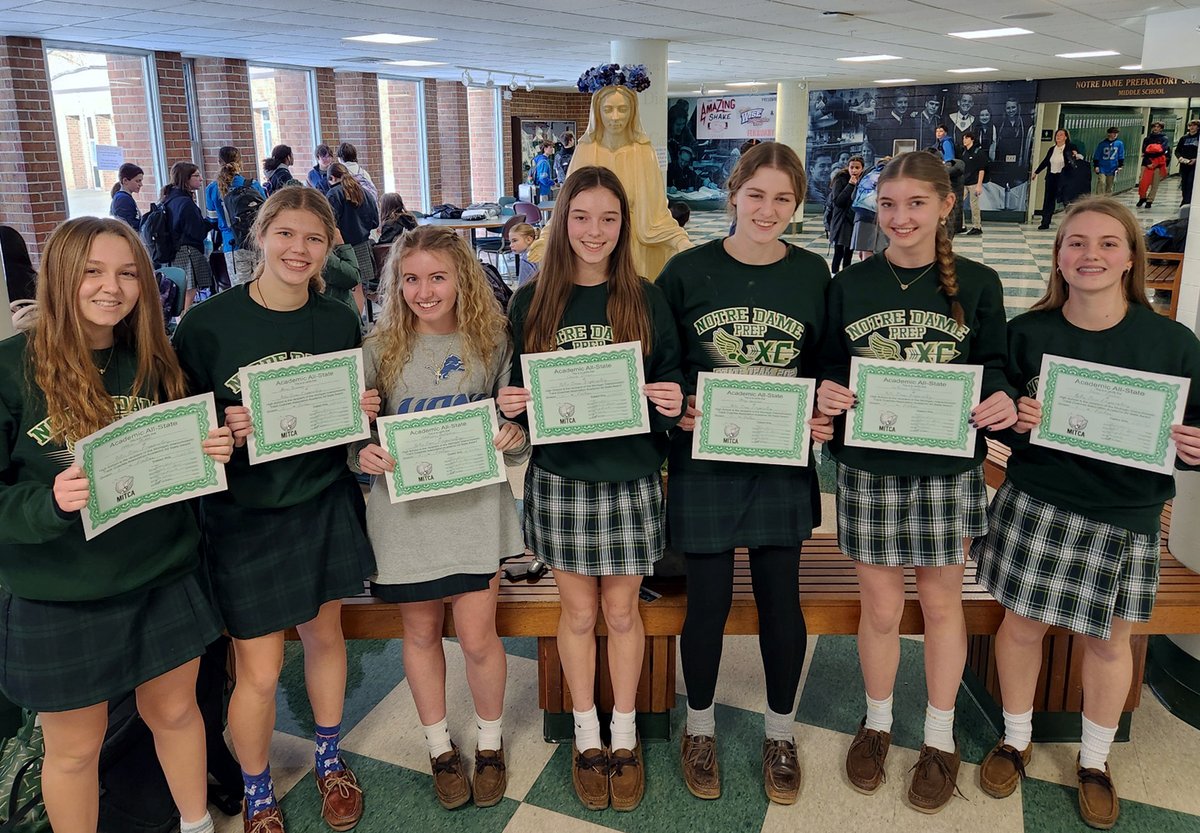 NDPMA's tweet photo. CROSS COUNTRY: Congratulations to the girls XC team for earning Academic All State from the Michigan Interscholastic Track Coaches Association. Based on the team's performance at states, plus team GPA, which is an unweighted 3.99! #talentedandsmart #GoIrish☘️ @MITCATFXC #running https://t.co/sqwQkImnLl