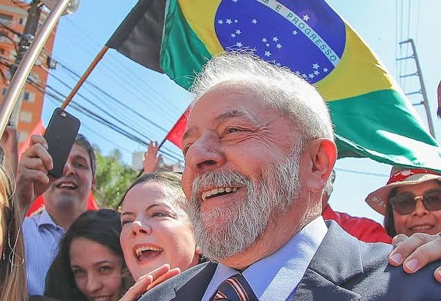 Lula diz que pobre na universidade é muito "poggers"