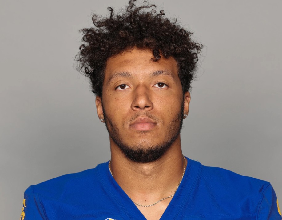 San Jose State DE Tre Smith entered the transfer portal. This season he had 66 tackles, 9.5 tackles for a loss, and 6.5 sacks.