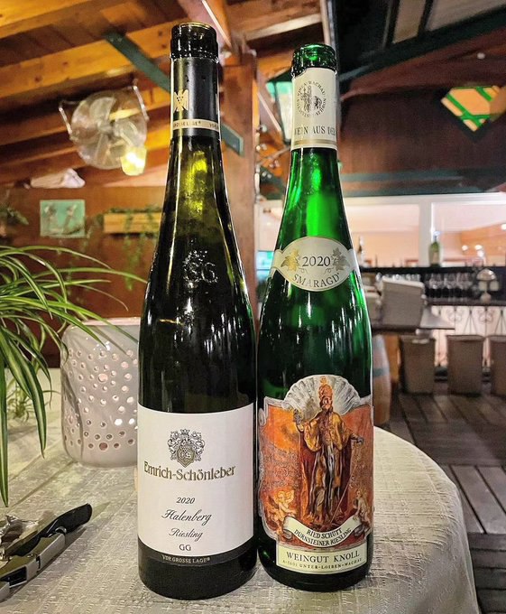 My discovery of the weekend, possibly month: the quite delicious. Perfumed, pretty, fully ripe and elegant without being meagre