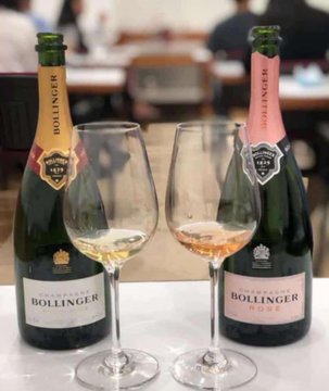 My discovery of the weekend, possibly month: the quite delicious. Perfumed, pretty, fully ripe and elegant without being meagre