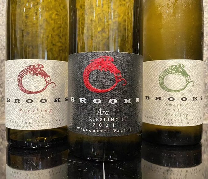 This is our No. 1 2023 Argentina Wine. It’s the first South American cabernet franc to receive 100 points, representing not only great value but also Argentina’s unwavering dedication to producing top wines from extreme, high-altitude terroirs. Read more: jamessuckling.com/wine-tasting-r…