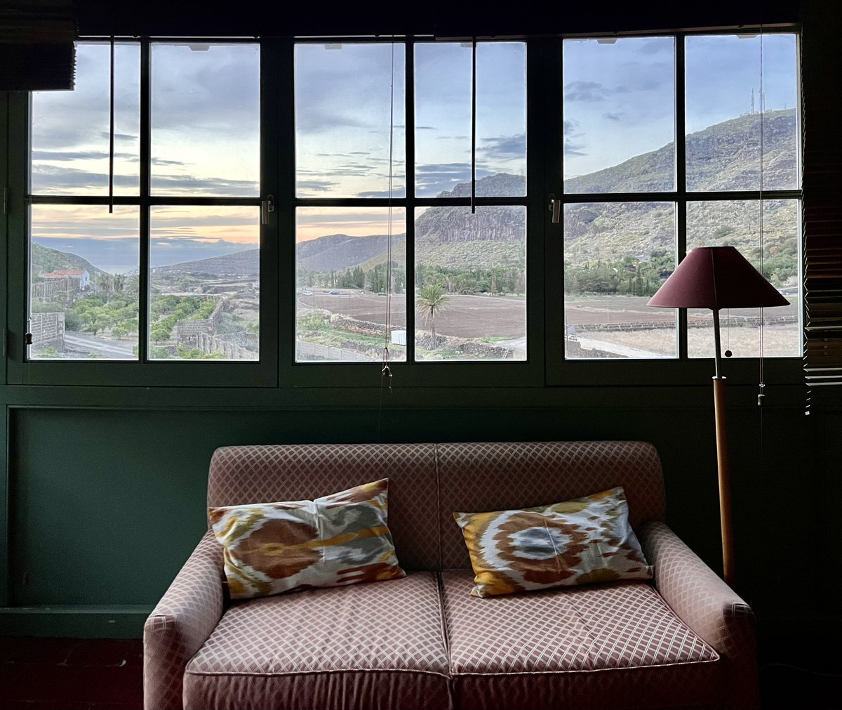 Take a seat and enjoy the view this #windowsWednesday

#Wednesdaywindows