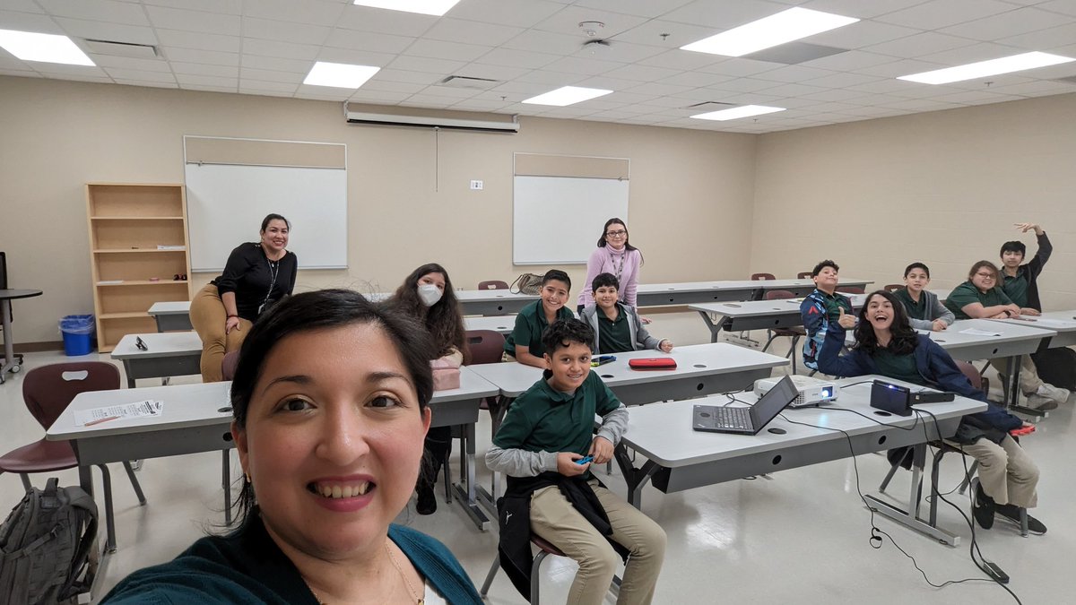 Ocelotscode's tweet photo. 🐊🎮 Our first Esports Club meeting @resaca_gators was a SMASH 💥! Thank you to Resaca Admin, staff, and coaches @MsVilla_OES @NormaLZapata for your support! 🎮🐊 https://t.co/sccVHYJ75e