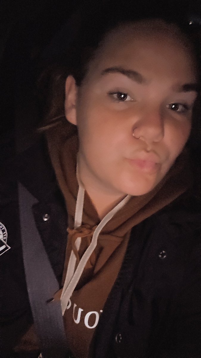 Hey piggies, give me some rainy day money for this literal rainy day.

Cashcow paypig findom finsub finslave hotbrat humanatm fetish