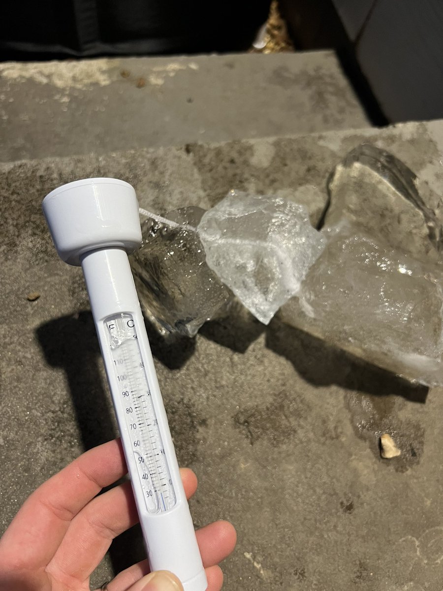 Ya we chilling on plungin till it warms back up🥶