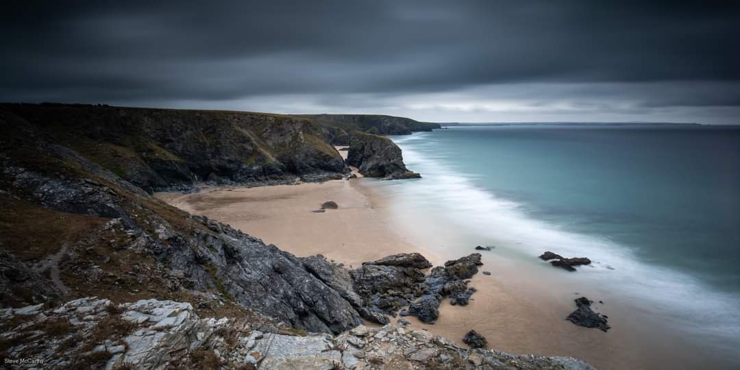 SMcPhotoUK's tweet photo. I'm looking for some inspiration. What's your favourite place or view in the UK? 

Let me know in the comments and I'll choose one I like and plan a trip.

Here's one of mine... Bedruthan Steps, Cornwall https://t.co/ytOAyYLxBQ