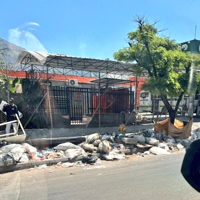 _Gelver_'s tweet photo. Volvió la derecha a Medellín, esa  "Tacita de té" va a llegar bien totiada de aquí a 4 años.
Ven la importancia del voto inteligente? https://t.co/0fJjHr1jBI