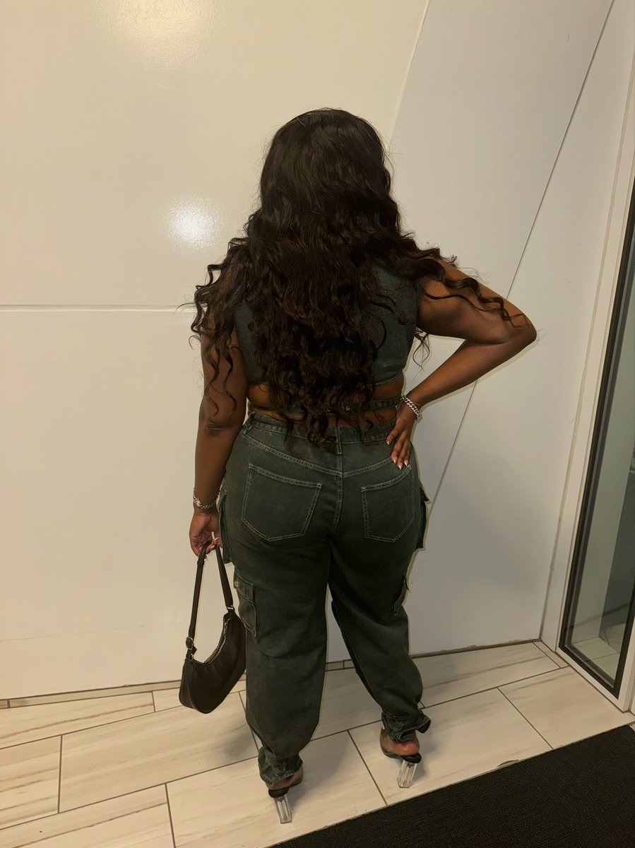 _KeepinUpWithKi's tweet photo. Updating my “This Her” pictures 💋 https://t.co/i3CEmty3pQ