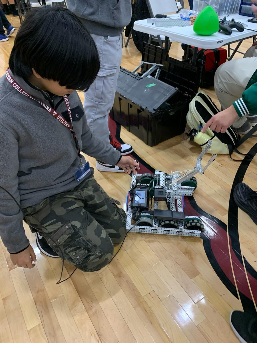 Congratulations to the robotics teams from <a href="/Collegiate_BISD/">Bryan Collegiate HS</a> &amp; <a href="/DavilaMS_BISD/">Davila MS</a> for competing in the VEX VRC Aggieland Classic Robotics Competition this past weekend! Davila had two teams in the high school competition where BCHS earned the "Judge's Award" during the competition.
