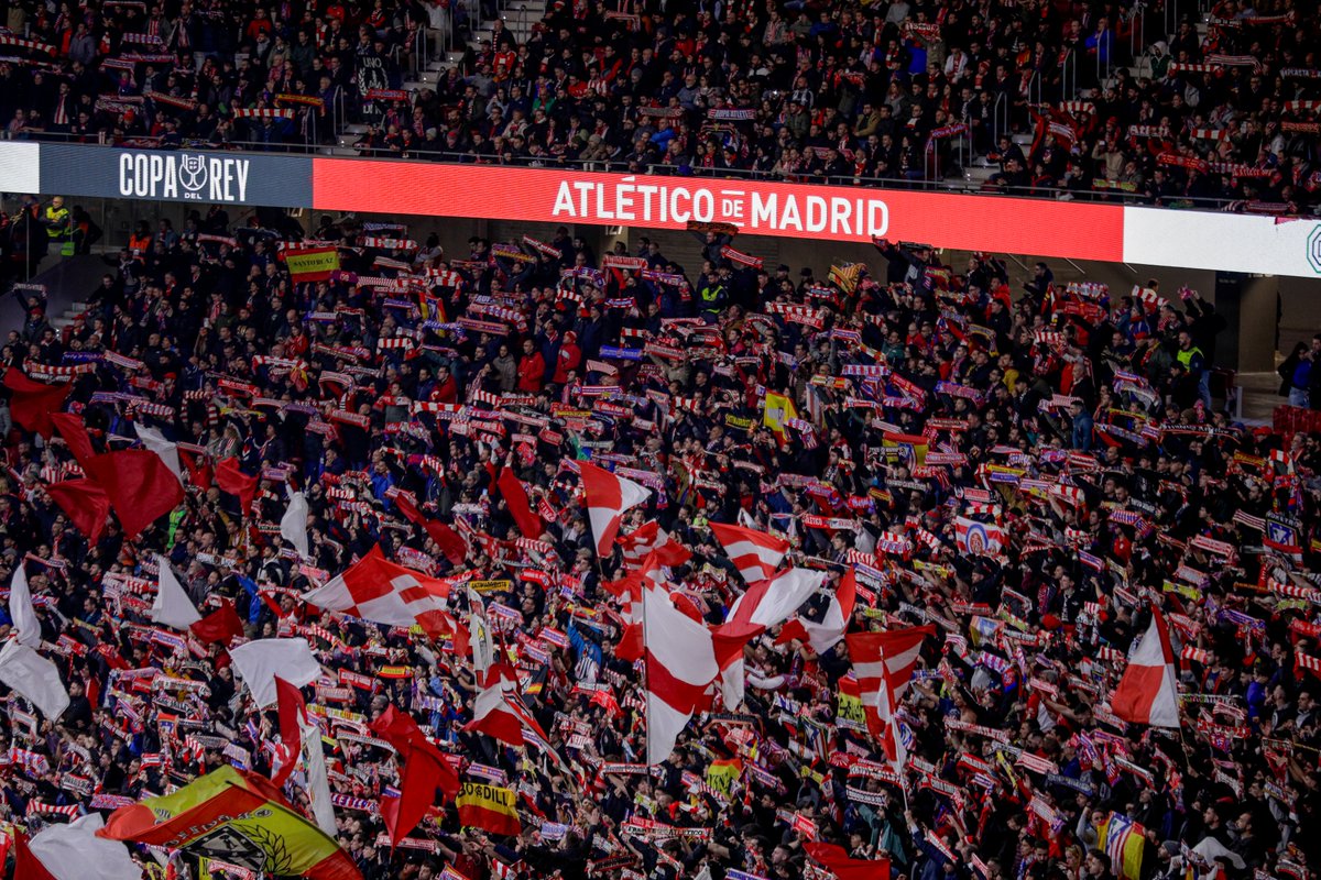 Atleti's tweet photo. Este jueves... ¡𝗖𝗢𝗡𝗧𝗔𝗠𝗢𝗦 𝗖𝗢𝗡𝗧𝗜𝗚𝗢! ❤️🤍 https://t.co/T9CJuskEiR