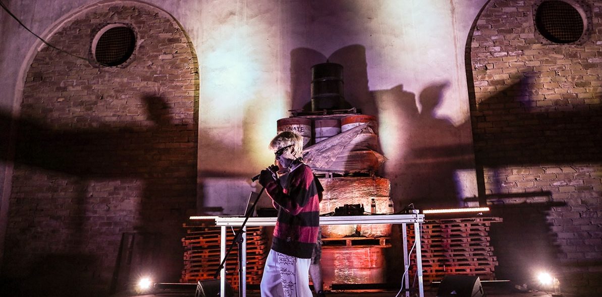 Eufònic (@eufonic_fest) on Twitter photo Jóvens de #TerresdelEbre !
- si tens entre 18 i 25 anys,
- t’interessen les arts en viu (música, dansa, etc)
- i vols conèixer des de dins festivals com
<a href="/festival_salmon/">Festival Sâlmon</a> <a href="/SismografOlot/">Sismògraf Olot</a> <a href="/firatarrega/">FiraTàrrega</a> <a href="/Festival_TNT/">Festival TNT</a> i #eufònic
👇
<a href="/stalkers_aavv/">Stalkers Arts Vives</a>
eufonic.net/busquem-stalke… Jóvens de #TerresdelEbre !
- si tens entre 18 i 25 anys,
- t’interessen les arts en viu (música, dansa, etc)
- i vols conèixer des de dins festivals com
<a href="/festival_salmon/">Festival Sâlmon</a> <a href="/SismografOlot/">Sismògraf Olot</a> <a href="/firatarrega/">FiraTàrrega</a> <a href="/Festival_TNT/">Festival TNT</a> i #eufònic
👇
<a href="/stalkers_aavv/">Stalkers Arts Vives</a>
eufonic.net/busquem-stalke…