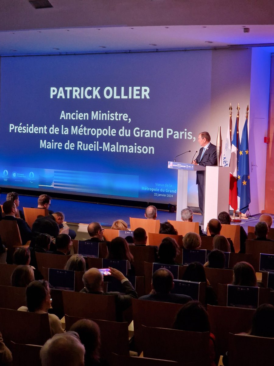 Salle comble aux Vœux de la <a href="/GrandParisMGP/">Métropole du Grand Paris</a> <a href="/patrick_ollier/">Patrick OLLIER</a> !