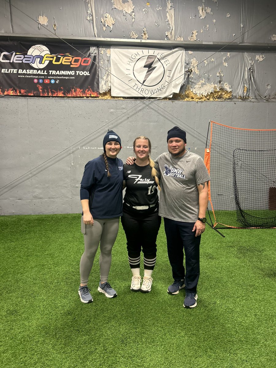 emghar19's tweet photo. Thank you @UMWSoftball for yesterday’s camp. I had a lot of fun and learned a lot! https://t.co/WHl67M5OM0