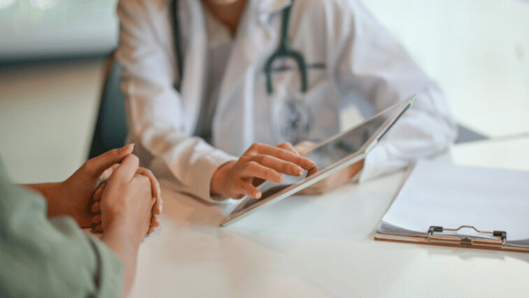 AledadeACO's tweet photo. Aledade’s Farzad Mostashari and AAFP’s Shawn Martin offer thoughts for CMS to consider as we look to the future and meeting their goal of 100% Medicare beneficiary participation in accountable care. https://t.co/zPX3xWLKI0 #primarycare #ValueWeek #CMMI #CMS https://t.co/dKFHdZdSeA