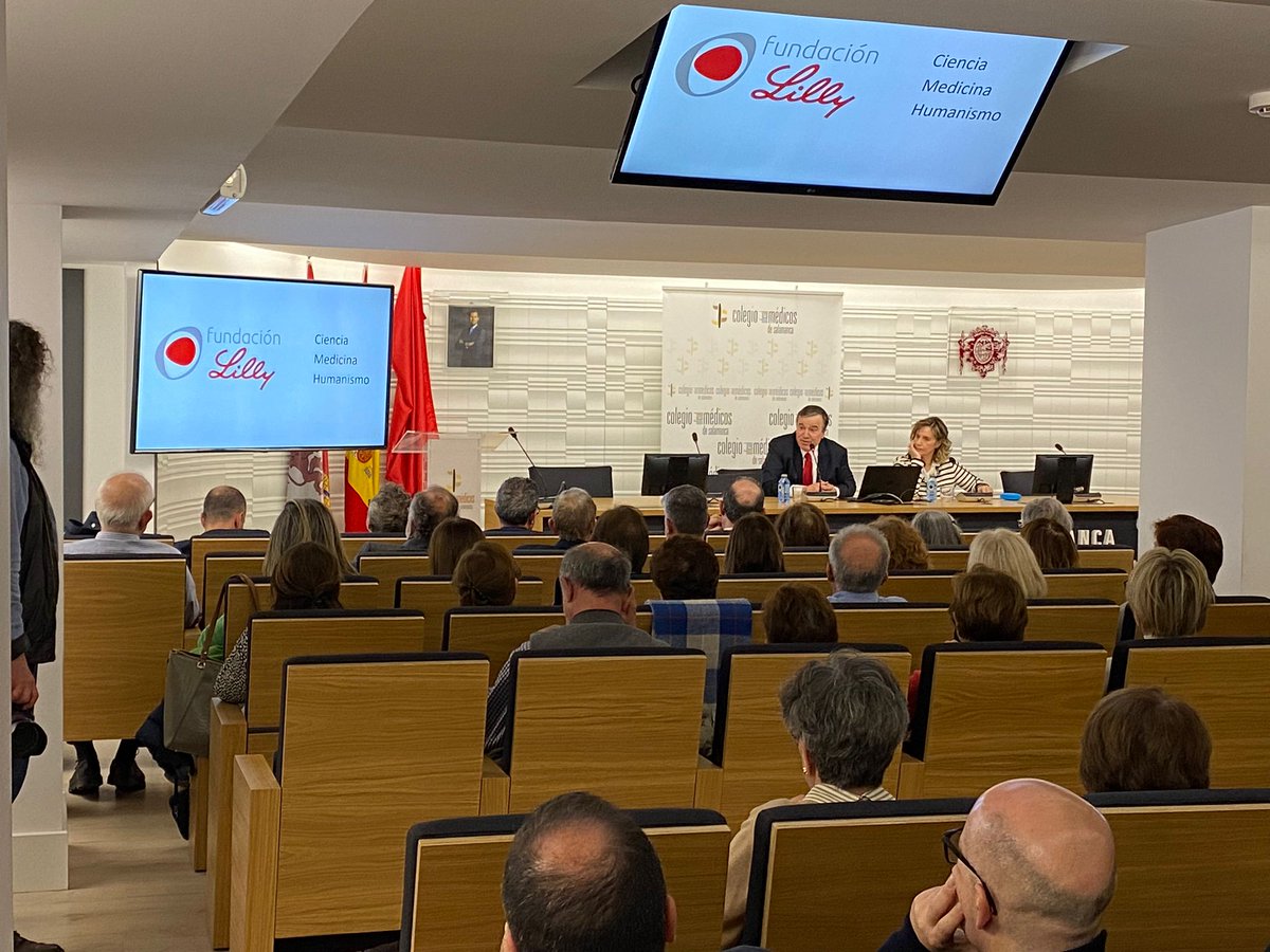 Presentamos el libro 'Citas con Cajal', del catedrático de biología celular en @usal y consejero de la @FundacionLilly , @jralonso3 , en Salamanca de la mano del @com_salamanca .