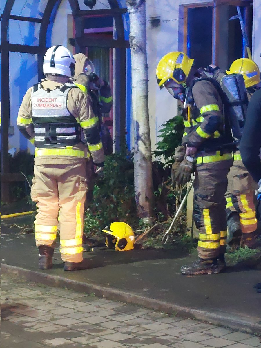 garytolan34's tweet photo. Fire crews from Skerries and Swords at a house fire in North County Dublin last night.@DubFireBrigade @FireIreland https://t.co/hEI1UFqSn9