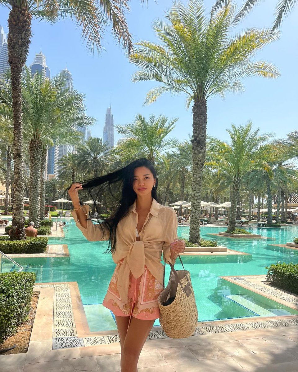 gdula66771's tweet photo. Massage in dubai❤️❤️❤️❤️
Massage uotcall in hotel 
https://t.co/DYEIIZbLAP 
#dubaicruise
Tải miễn phí tại ..😘😘😘
#MassageInDubai 📲📲📲
#incall and #outcall – tại FIVE Jumeirah Village https://t.co/jO3eoI2VEX