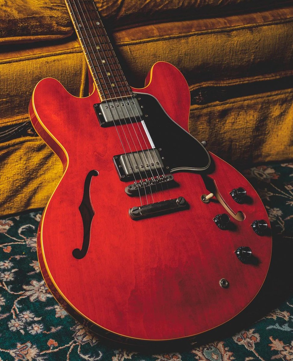 Warren Haynes '61 Gibson ES-335 'Big Red' replica #guitar #Gibson #FamousGuitars #WarrenHaynes