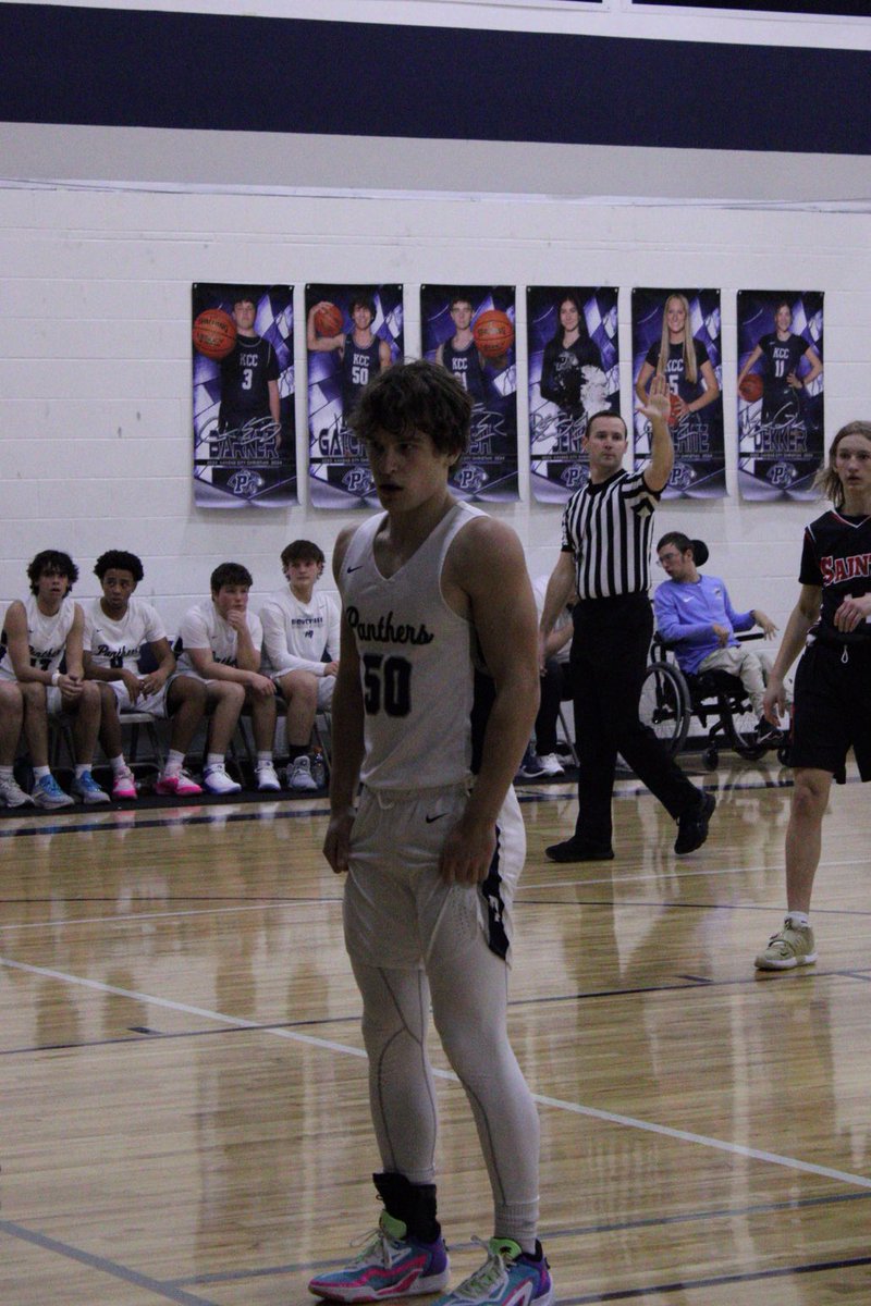 iangatchell25's tweet photo. Lifting hard, throwing harder, lots of hitting reps, and getting my conditioning in while playing basketball for @KCC_Panthers. Getting ready for a big senior season with @kccpantherbsb!

@BUncommitted @BaseballCf @TopPreps @CoachHarrisNCSA @Jbgolfn13 @Cooperstowne_KC https://t.co/GIem283rB0