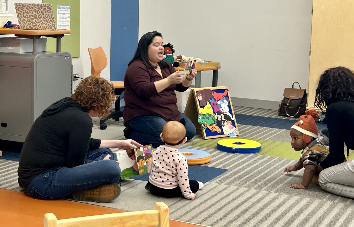 D59ELC's tweet photo. Today at Play-n-Learn Miss Marlyn is engaging families in lots of fun, learning-filled activities. Story time, music &amp; movement, art, and so much more. Awesome work! #1District1Team #D59Cares #D59Learns #EarlyLearning #FamilyFacilitatorsRock https://t.co/1AmRNUa28E
