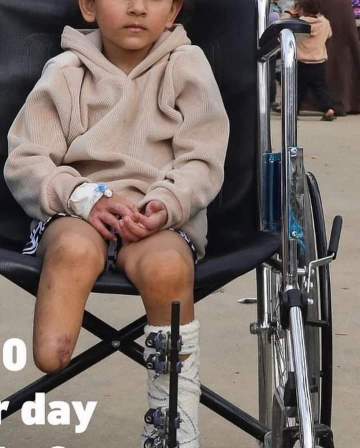 ستسألون 🙂💔
والله ستسألون. 😥💔
#غزة_تستغيث 
#غزة_تُباد