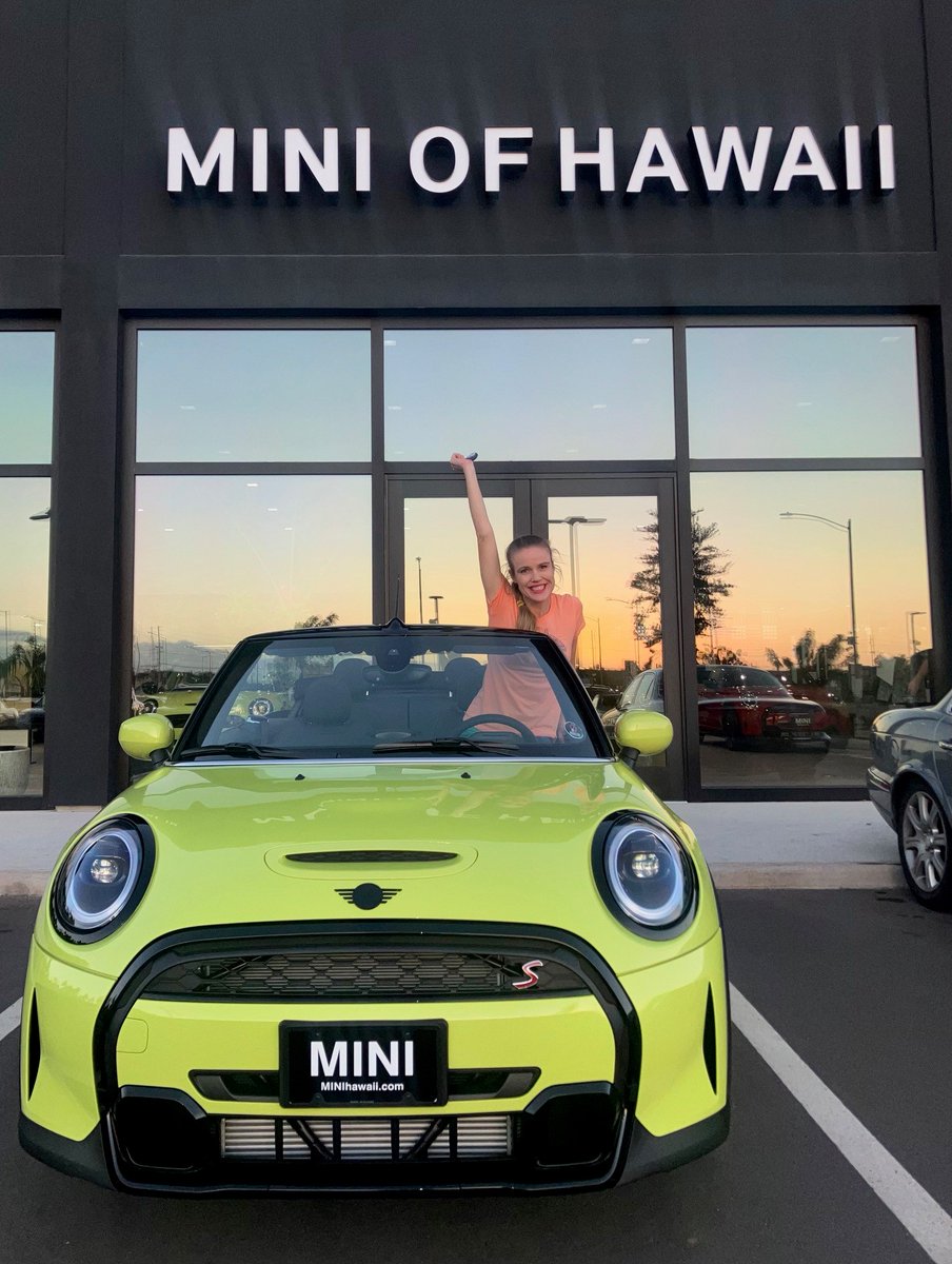 MINIofHawaii's tweet photo. New year, new car! Congratulations to Elise on her 2024 MINI Convertible! 

#loveminihawaii #minikapolei #minicooper #miniusa #miniofhawaii https://t.co/ekf5v4zz03